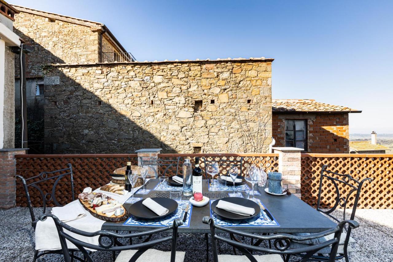 Agri Apartment La Terrazza La Ripadoro Chianni Exterior foto